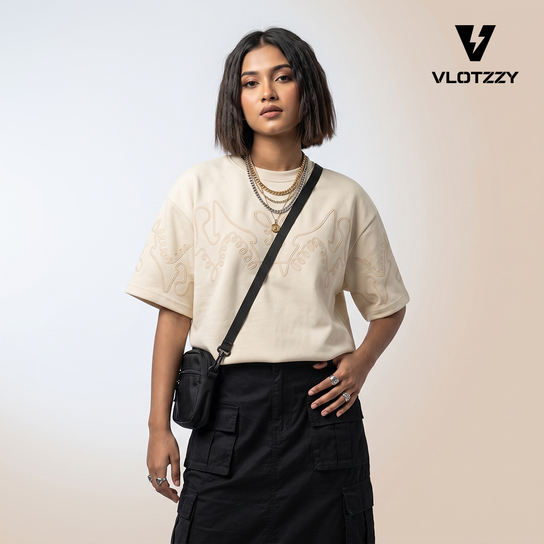 Lvory Line T-Shirt - Image 5